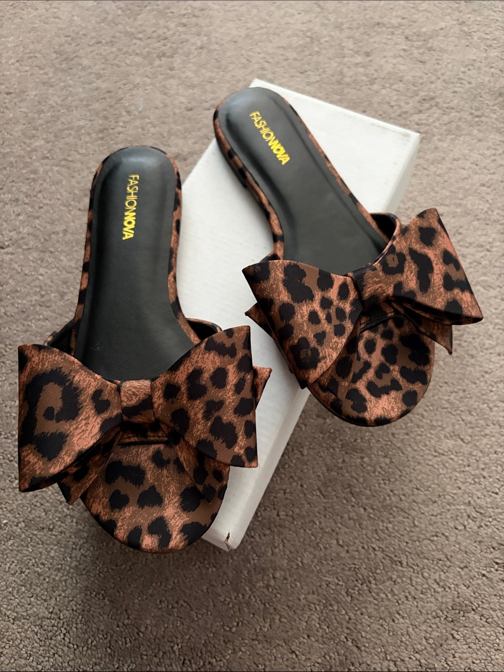 New:::Fashion Nova Leopard Print Bow Slide Sandals - Brown & Black
